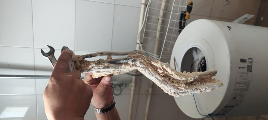 热水器旧滤芯清洗步骤是什么？多久清洗一次合适？